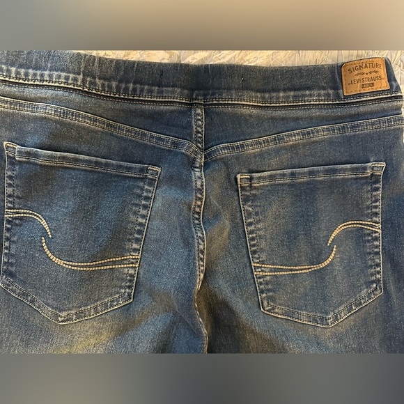 Levi’s signature gold pull on skinny jeans 14L - Picture 4 of 4